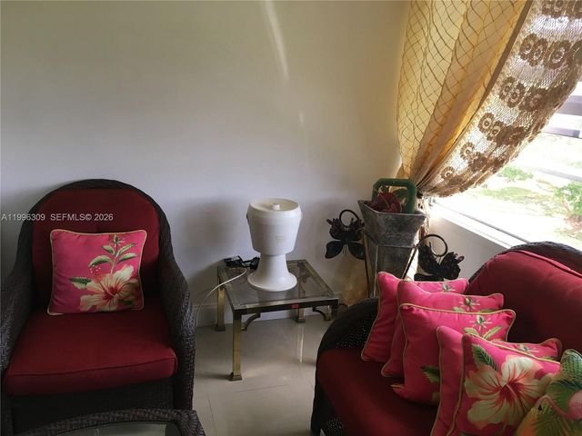 300 NE 26th Avenue 314, Boynton Beach, FL 33435