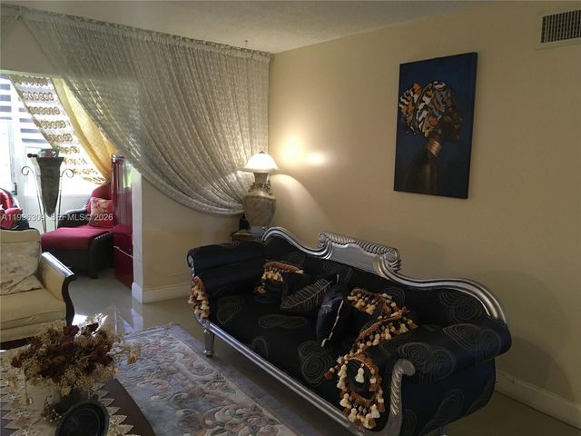 300 NE 26th Avenue 314, Boynton Beach, FL 33435
