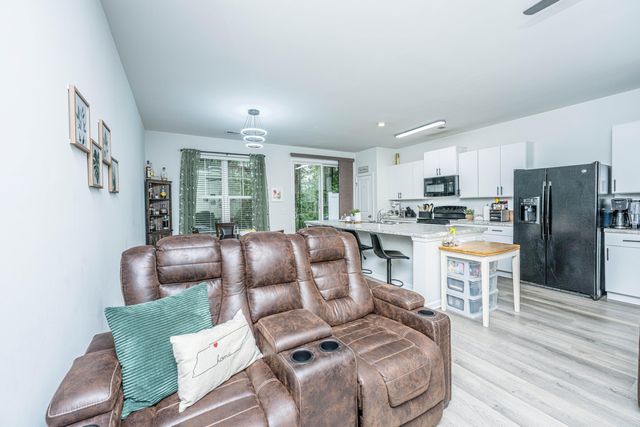 4977 Hay Bale Court, Summerville, SC 29485