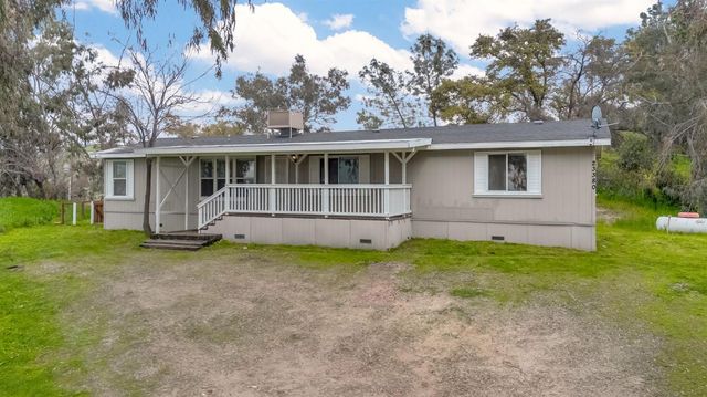 23380 Granite Creek Lane, Clovis, CA 93619