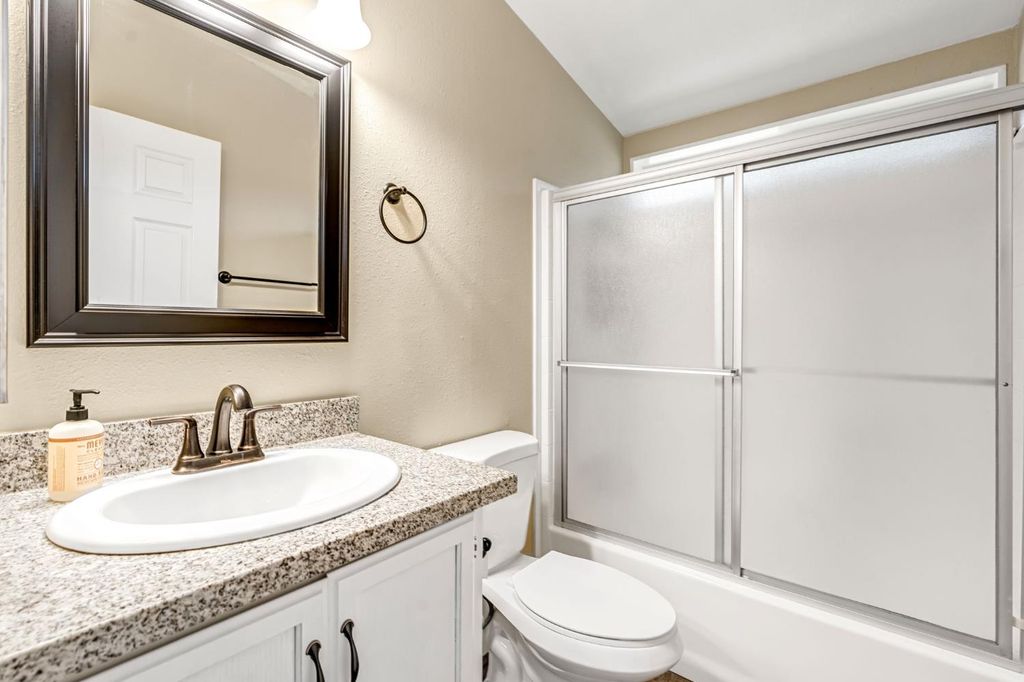 Image 21 of property listing at 23380 Granite Creek Lane, Clovis, CA 93619