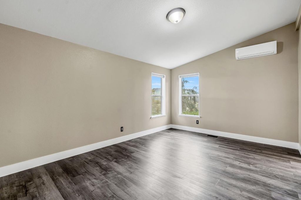 Image 26 of property listing at 23380 Granite Creek Lane, Clovis, CA 93619