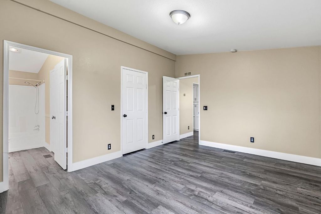 Image 27 of property listing at 23380 Granite Creek Lane, Clovis, CA 93619