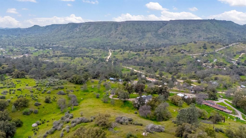 Image 41 of property listing at 23380 Granite Creek Lane, Clovis, CA 93619