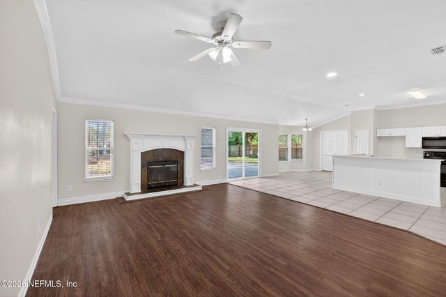 121 E NOTTINGHAM Drive, St. Johns, FL 32259