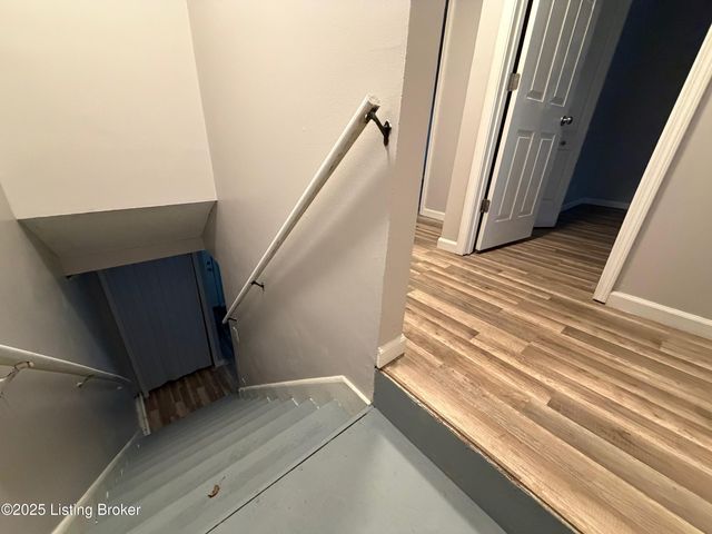 6602 Vandre Ave, Louisville, KY 40228