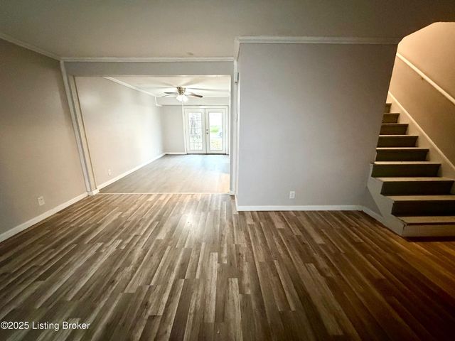 6602 Vandre Ave, Louisville, KY 40228