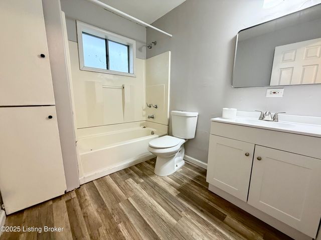 6602 Vandre Ave, Louisville, KY 40228