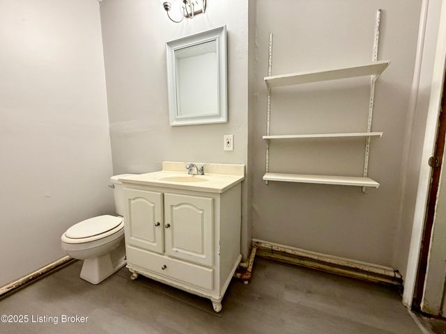 6602 Vandre Ave, Louisville, KY 40228