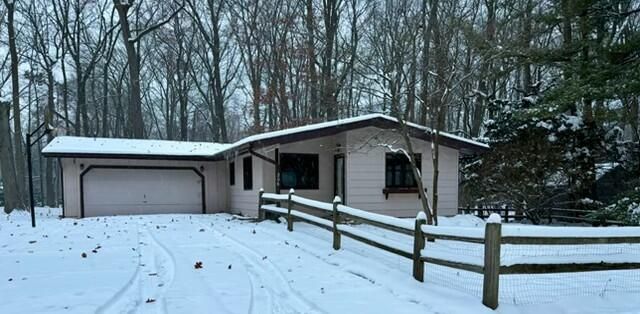 208 Pokagon Drive, Michiana Shores, IN 46360