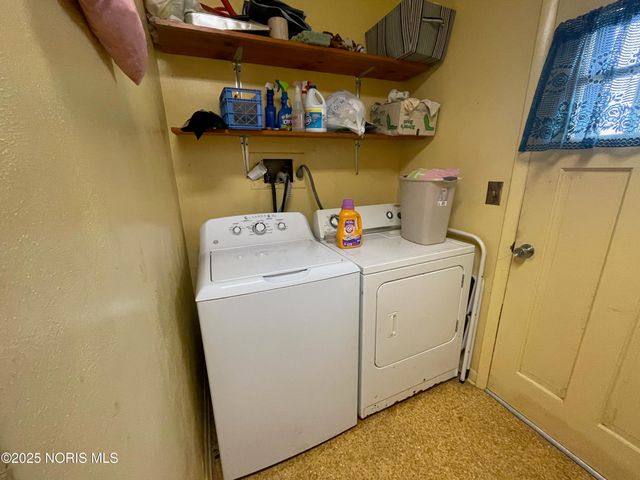 113 Sycamore Lane, Bryan, OH 43506