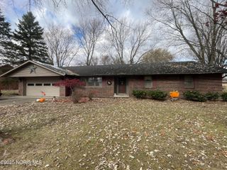 113 Sycamore Lane, Bryan, OH 43506
