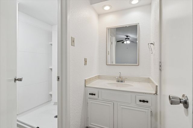 1302 Summerwood Lane, Richardson, TX 75081