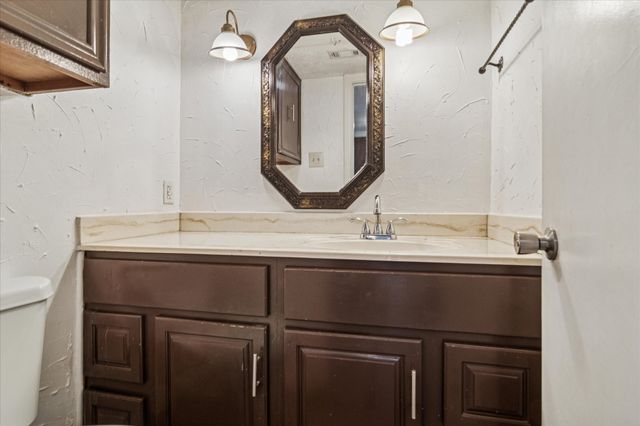 1302 Summerwood Lane, Richardson, TX 75081