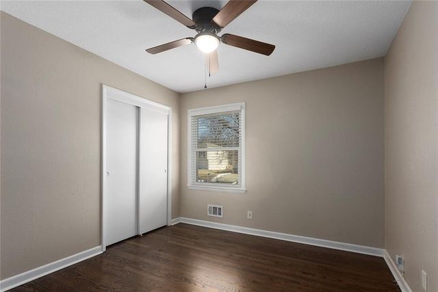 7916 Maple Avenue, Raytown, MO 64138