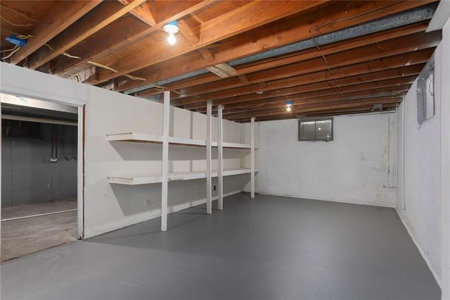 7916 Maple Avenue, Raytown, MO 64138