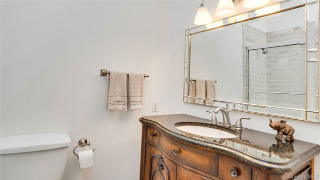 64A N Midway Road, Shelter Island, NY 11964