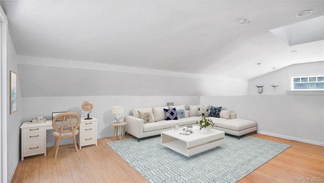 64A N Midway Road, Shelter Island, NY 11964