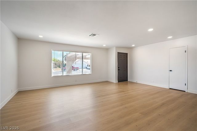 3681 Lincoln Road, Las Vegas, NV 89115