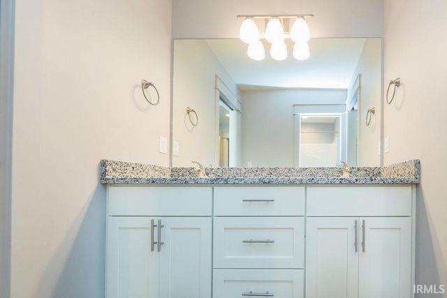 1222 W Rangeview Circle, Bloomington, IN 47403