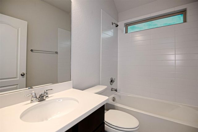 908 Leadtree LOOP, Buda, TX 78610