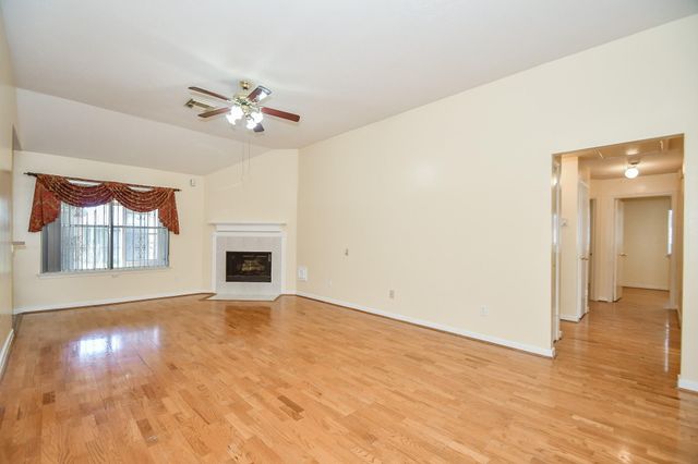 12415 Fox Trace Lane, Houston, TX 77066