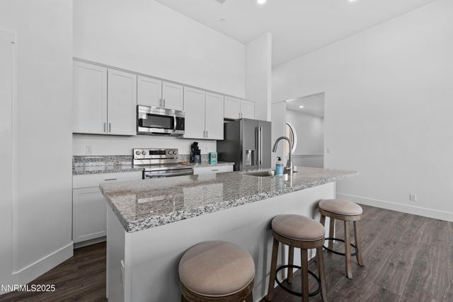 1929 US-395, Gardnerville, NV 89410