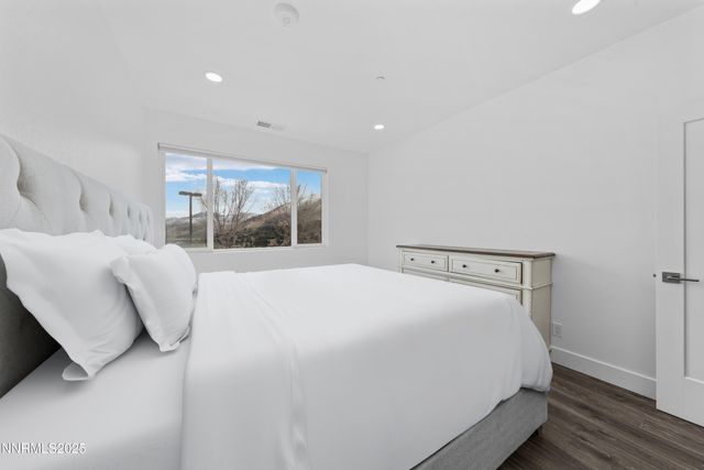 1929 US-395, Gardnerville, NV 89410