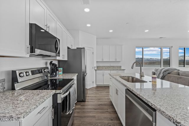 1929 US-395, Gardnerville, NV 89410