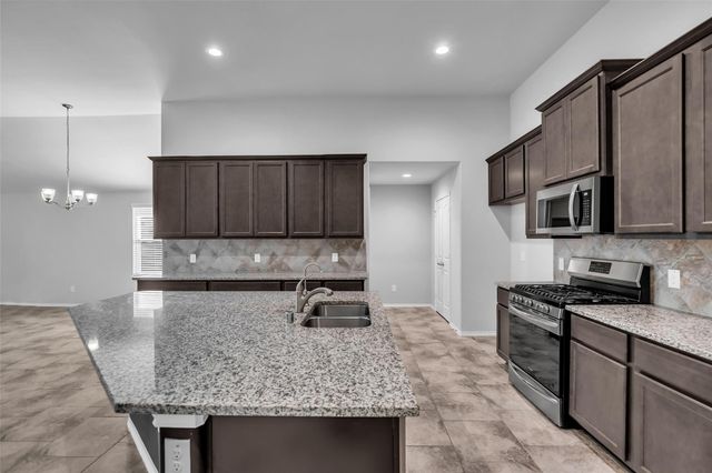 7417 Mango Orchard Lane, Conroe, TX 77304
