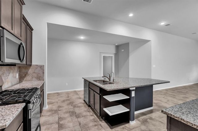 7417 Mango Orchard Lane, Conroe, TX 77304