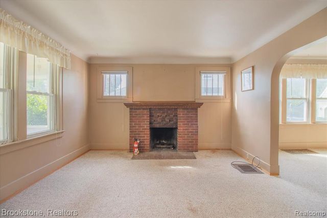 511 Woodcrest Drive, Royal Oak, MI 48067