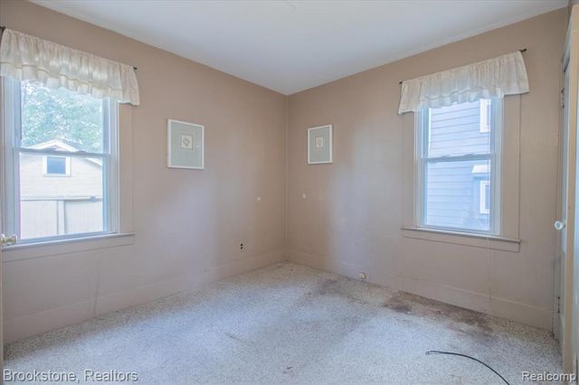 511 Woodcrest Drive, Royal Oak, MI 48067