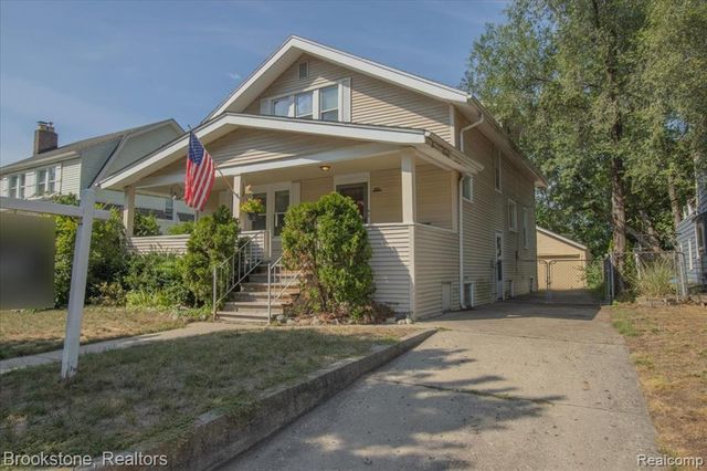 511 Woodcrest Drive, Royal Oak, MI 48067