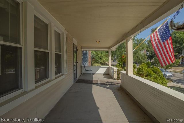 511 Woodcrest Drive, Royal Oak, MI 48067