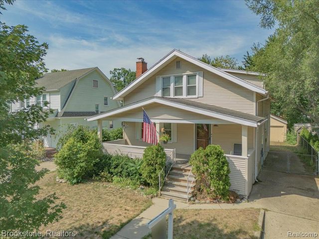 511 Woodcrest Drive, Royal Oak, MI 48067