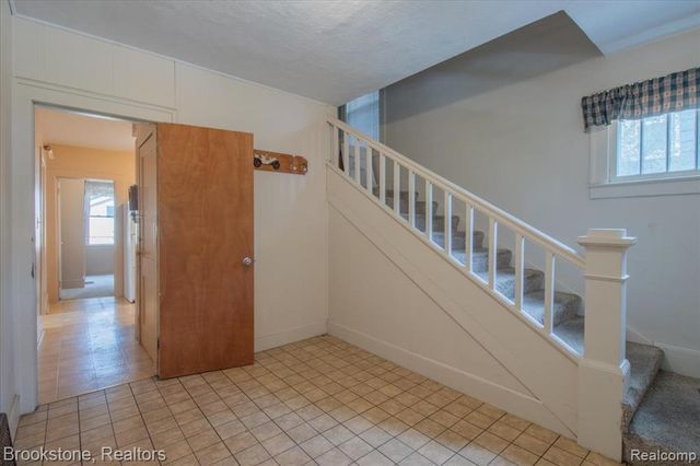 511 Woodcrest Drive, Royal Oak, MI 48067