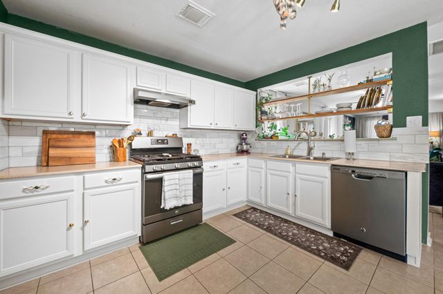 4122 Dogwood Hill St Street, Pasadena, TX 77503