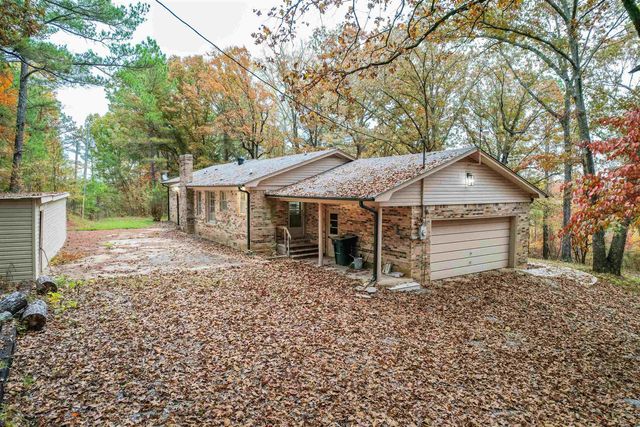 567 S SIXTH ST, Selmer, TN 38375