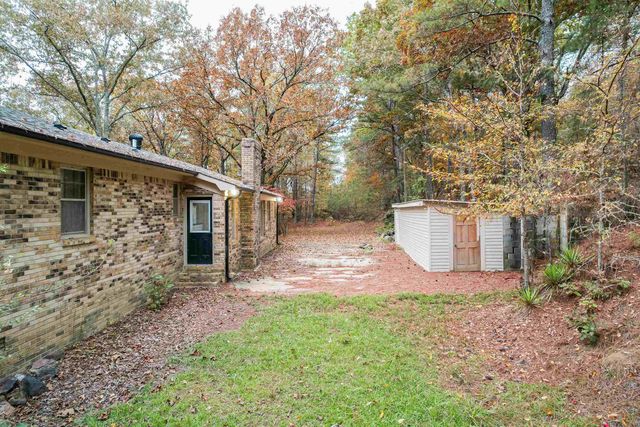 567 S SIXTH ST, Selmer, TN 38375