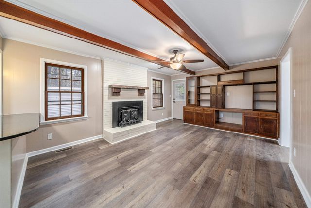 567 S SIXTH ST, Selmer, TN 38375