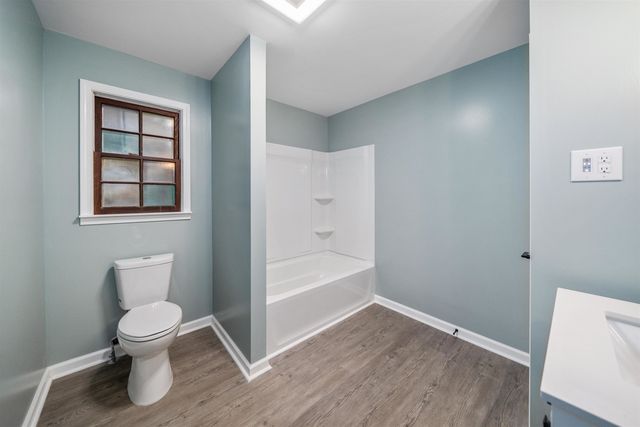 567 S SIXTH ST, Selmer, TN 38375