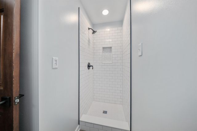 567 S SIXTH ST, Selmer, TN 38375