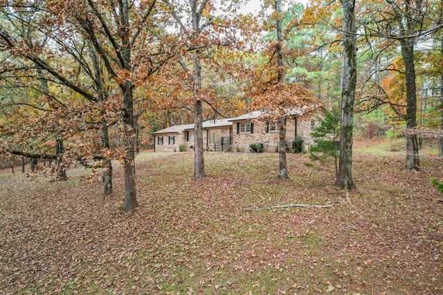 567 S SIXTH ST, Selmer, TN 38375