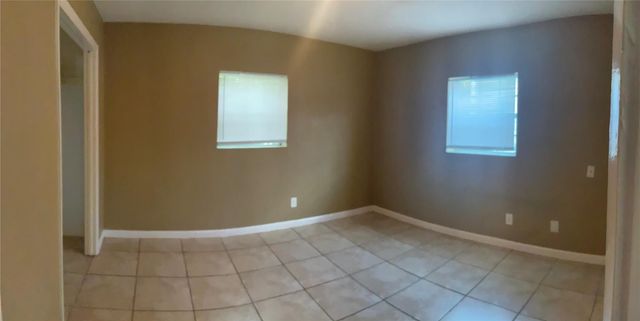 1500 Oleander Dr, La Marque, TX 77568