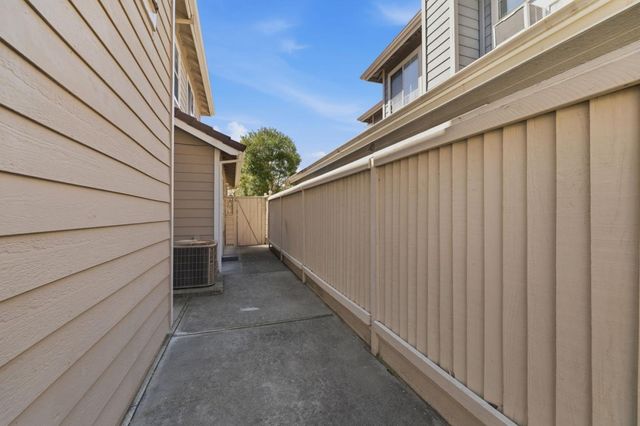 367 Montserrat Drive, Redwood City, CA 94065