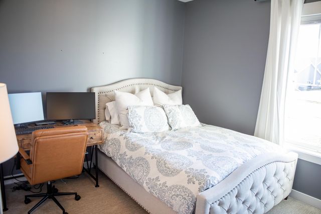 5476 Ridgeview Drive NW, Rochester, MN 55901