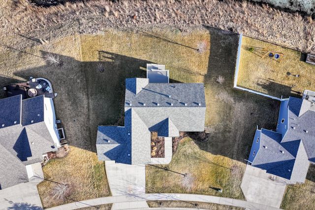 5476 Ridgeview Drive NW, Rochester, MN 55901