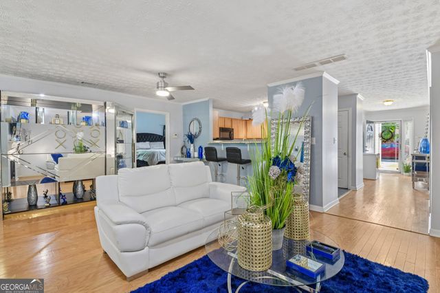6694 Villa Court, Lithonia, GA 30038