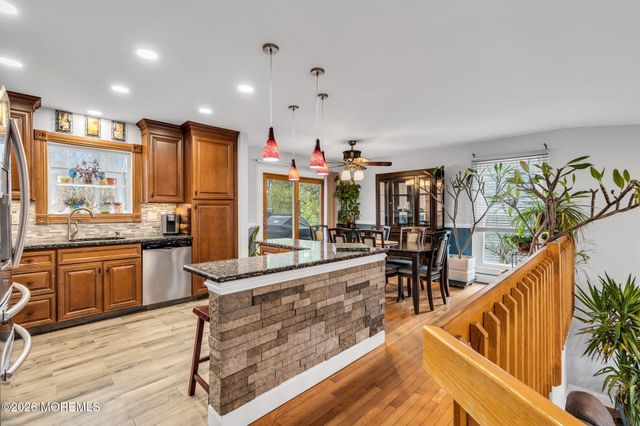17 Heritage Drive, Howell, NJ 07731